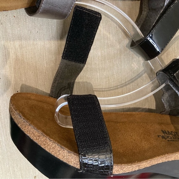 NAOT Sz 40 Alpha Anatomic Footbed Suede Wrap Hook & Loop Closures Rivets Sandals - Picture 9 of 15
